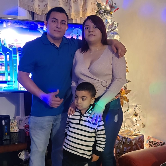 Meet your Posher, Noé - Picture 1 of 2